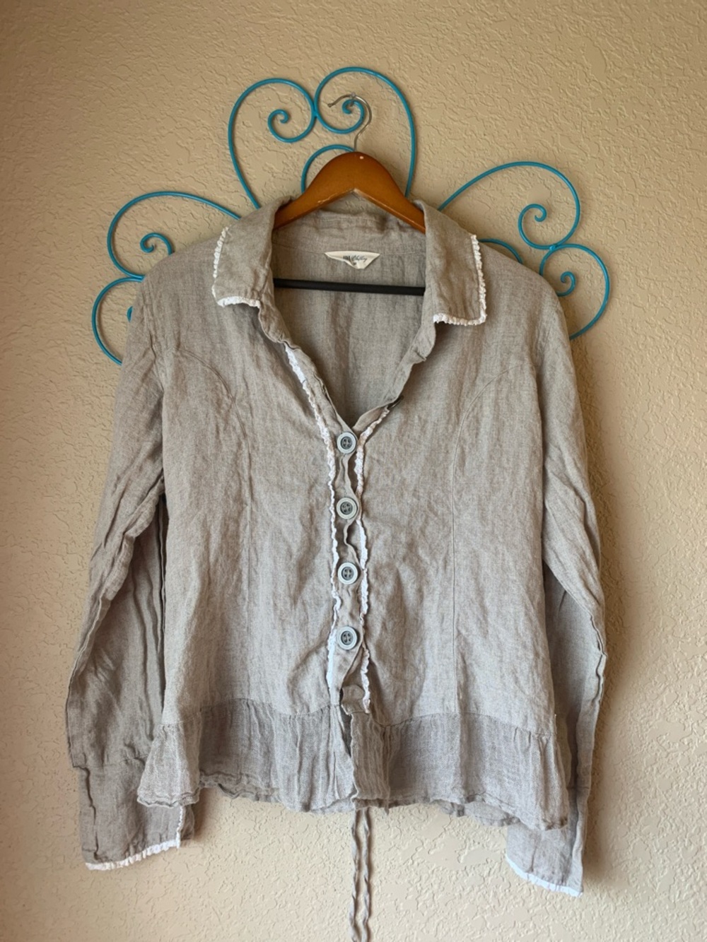 Lightweight Linen Button-Front Blouse in Oatmeal